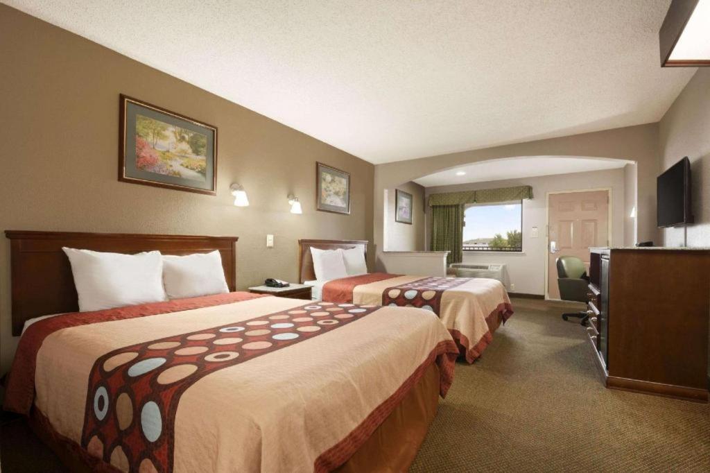 מלון Super 8 By Wyndham Baton Rouge/I-12 מראה חיצוני תמונה
